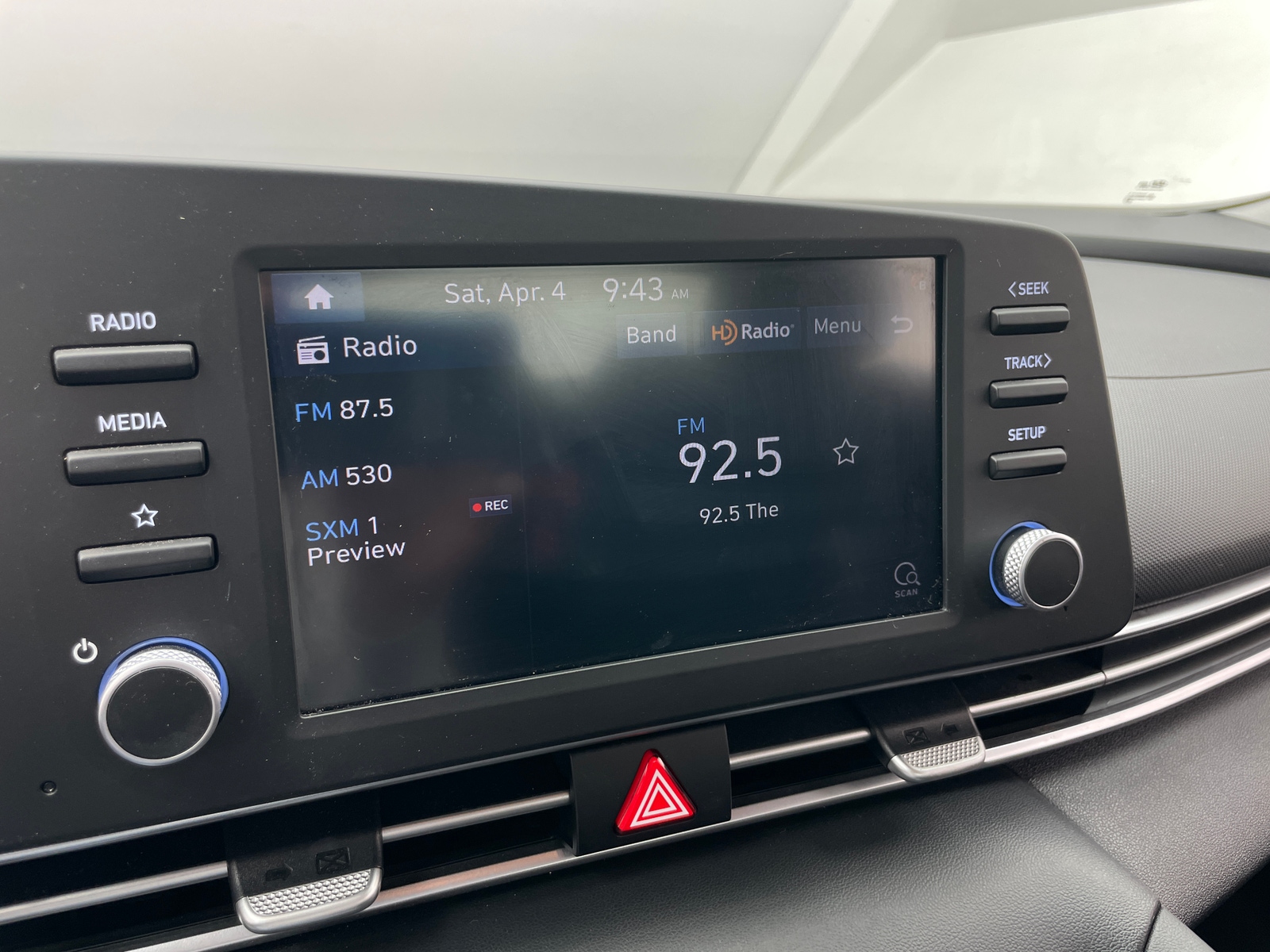 Thumbnail: 2023 Hyundai Elantra - 4