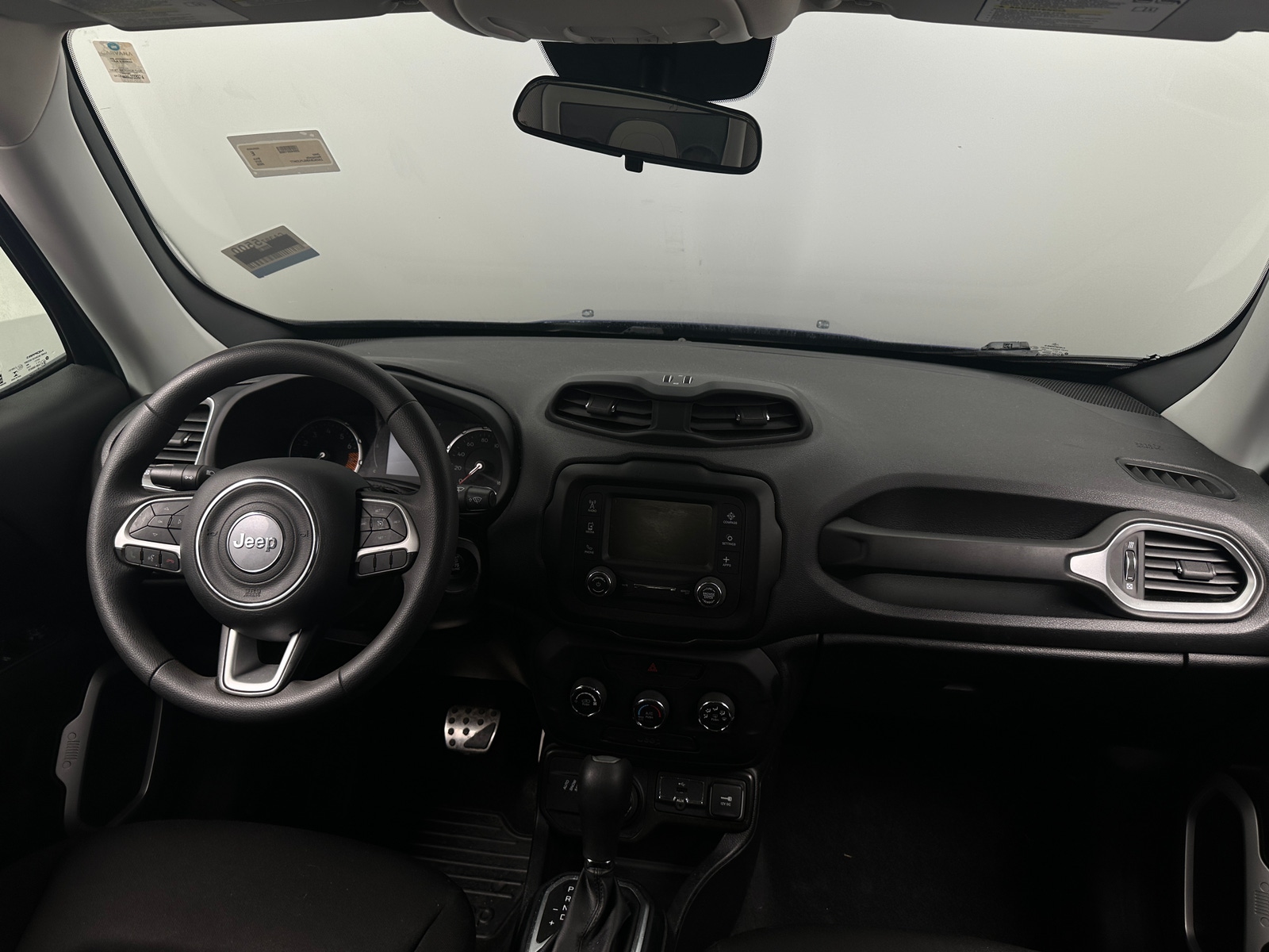 Thumbnail: 2020 Jeep Renegade - 3