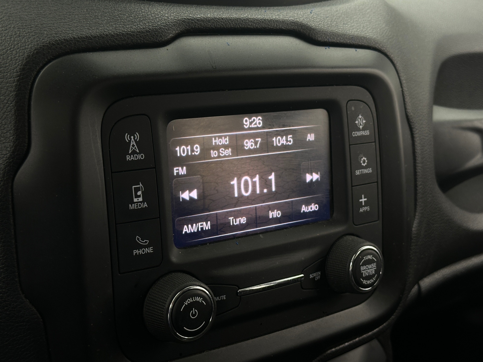 Thumbnail: 2020 Jeep Renegade - 4