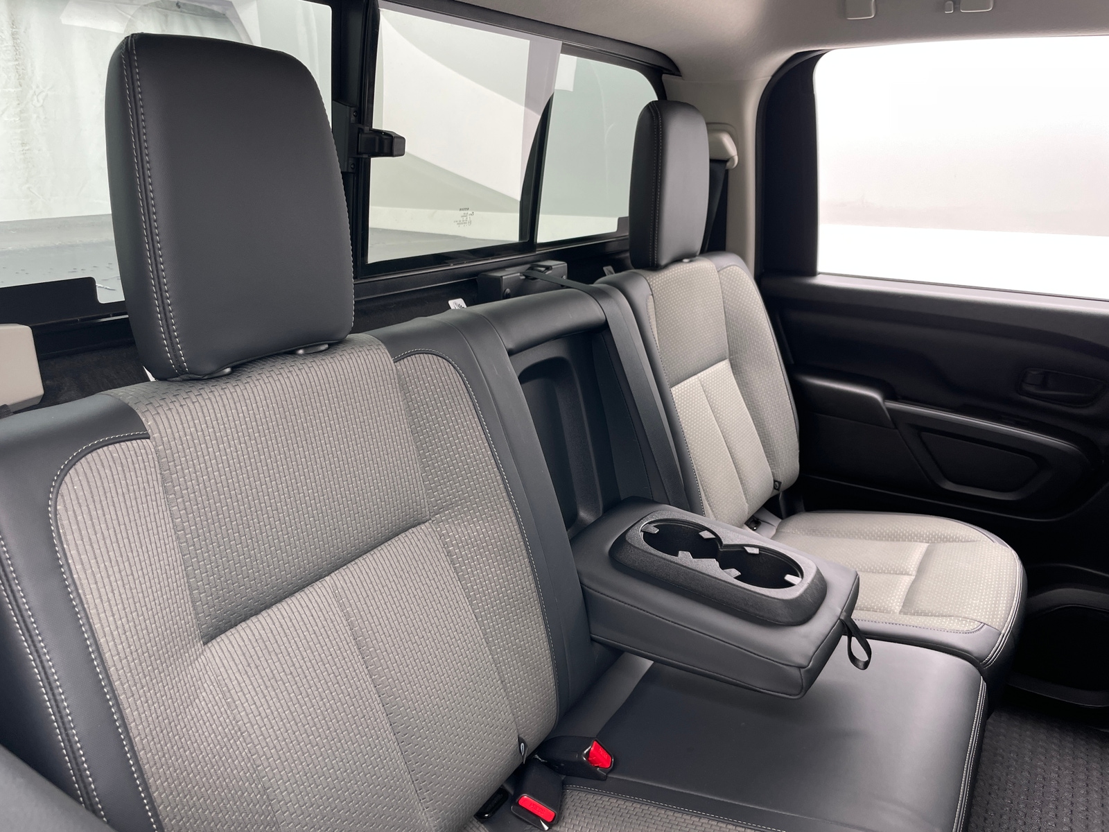 Thumbnail: 2020 Nissan Titan - 6