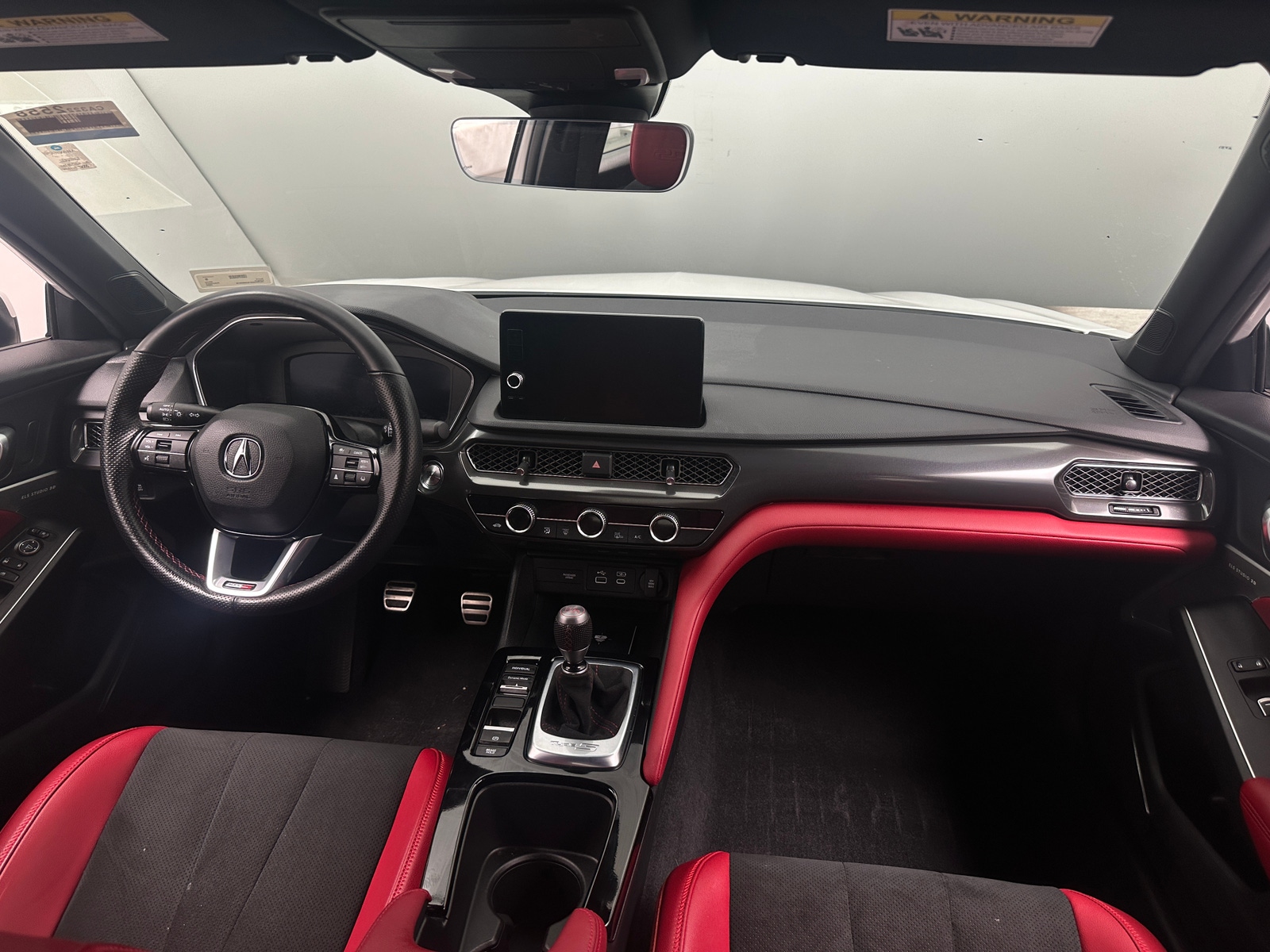 Thumbnail: 2025 Acura Integra - 2