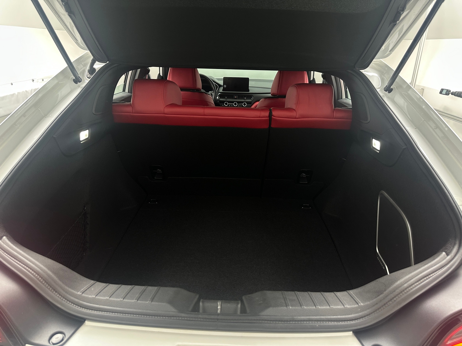 Thumbnail: 2025 Acura Integra - 6