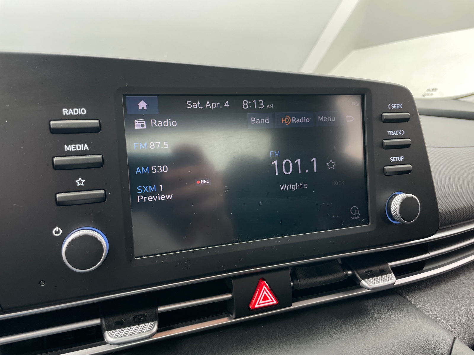 Thumbnail: 2023 Hyundai Elantra - 4