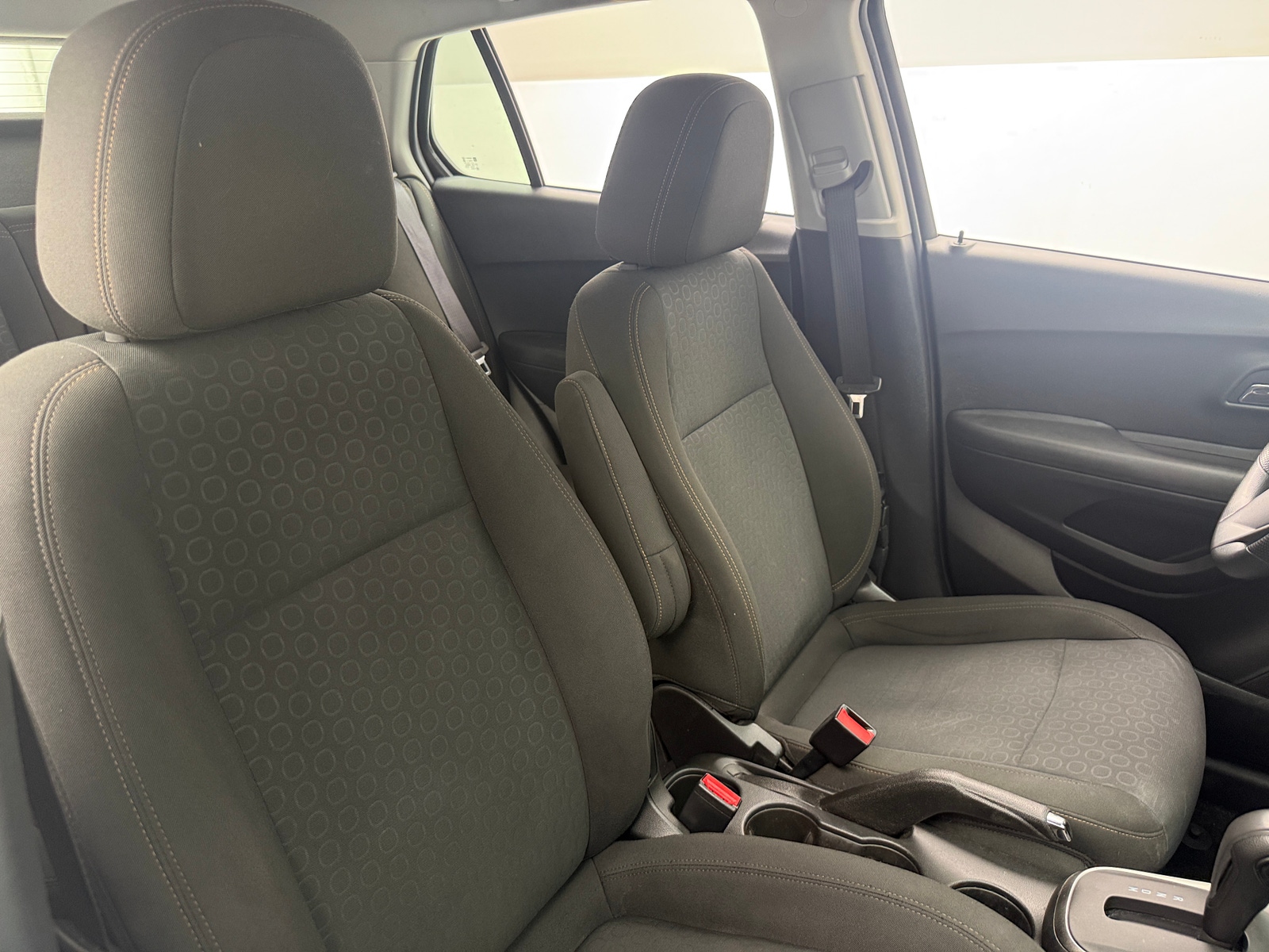 Thumbnail: 2018 Chevrolet Trax - 2