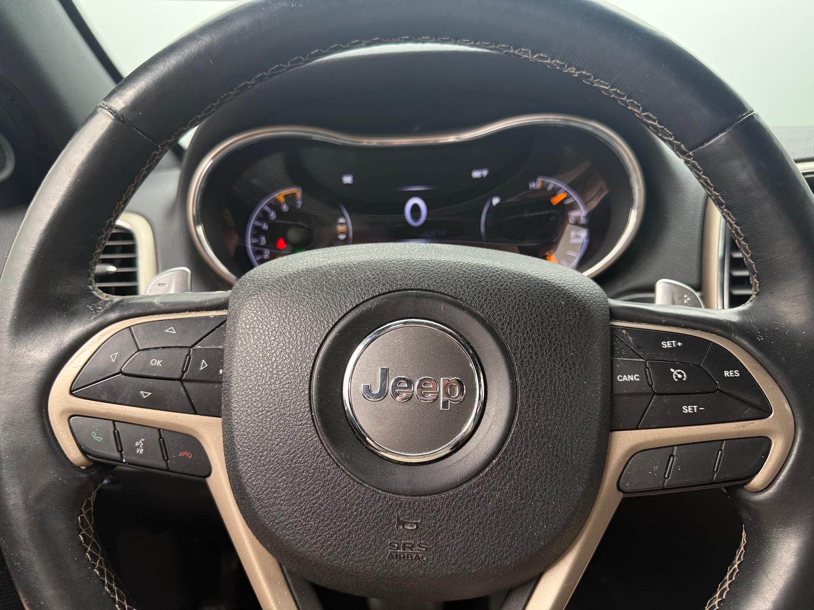 Thumbnail: 2017 Jeep Grand Cherokee - 4