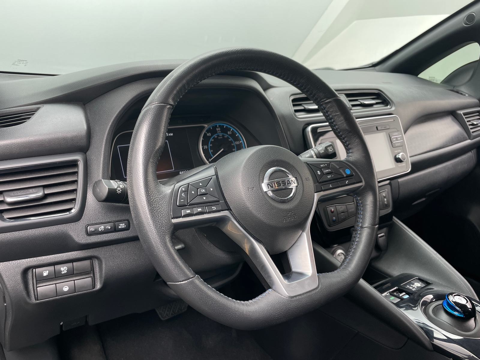 Thumbnail: 2018 Nissan Leaf - 5