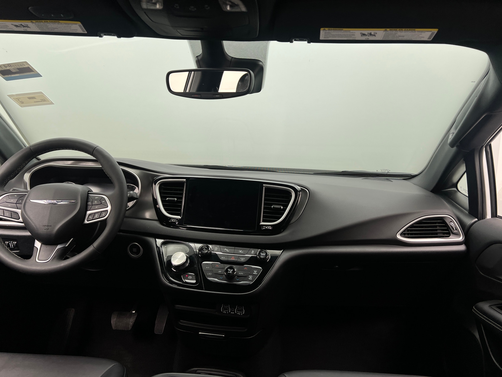 Thumbnail: 2025 Chrysler Pacifica - 2