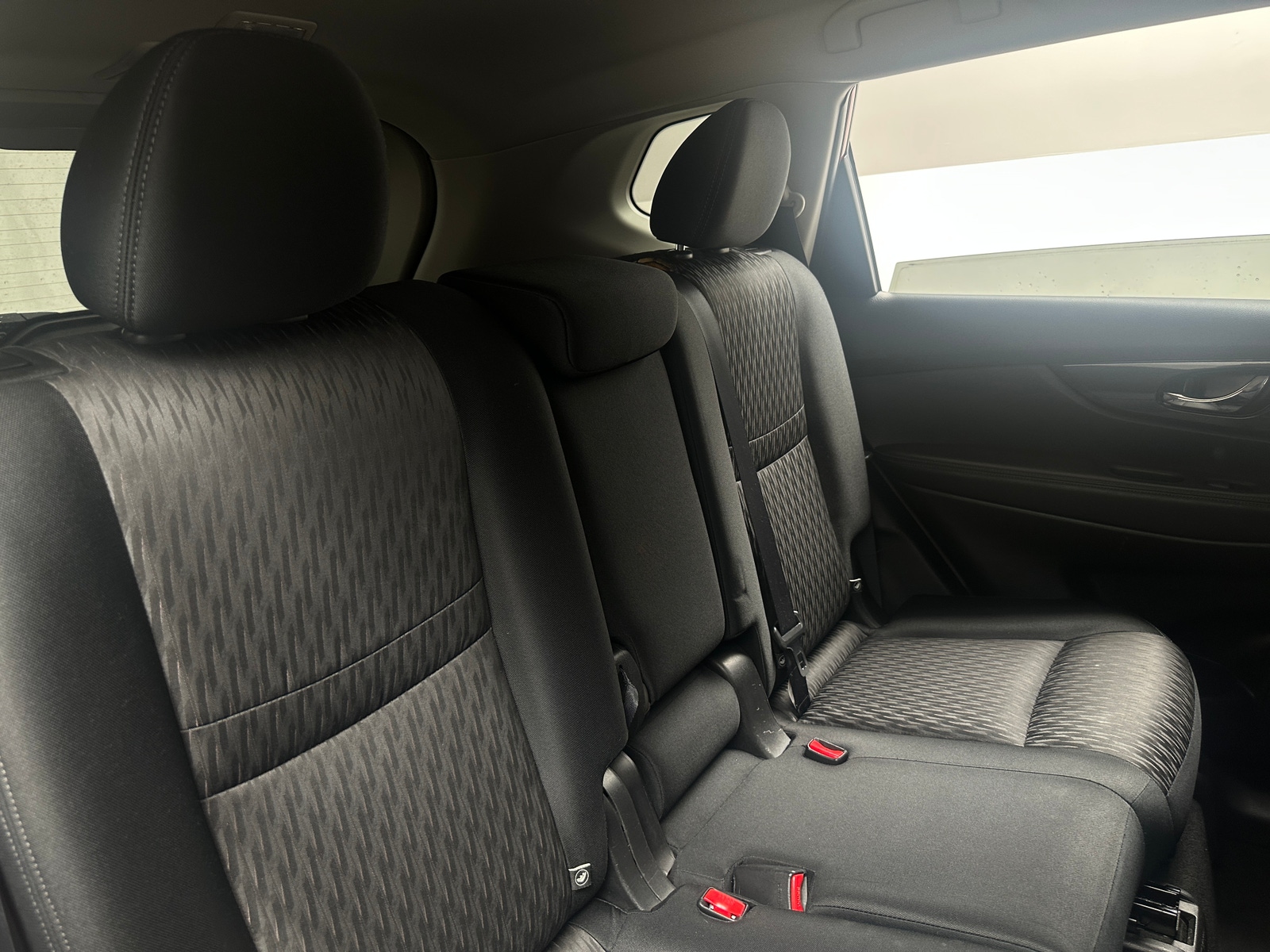 Thumbnail: 2017 Nissan Rogue - 6