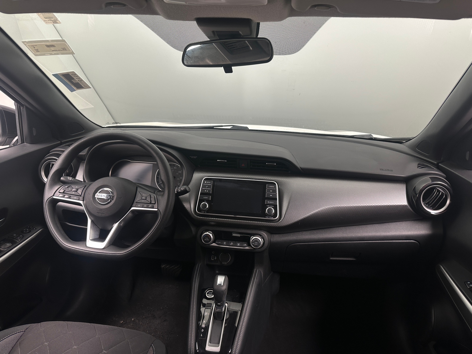 Thumbnail: 2020 Nissan Kicks - 3