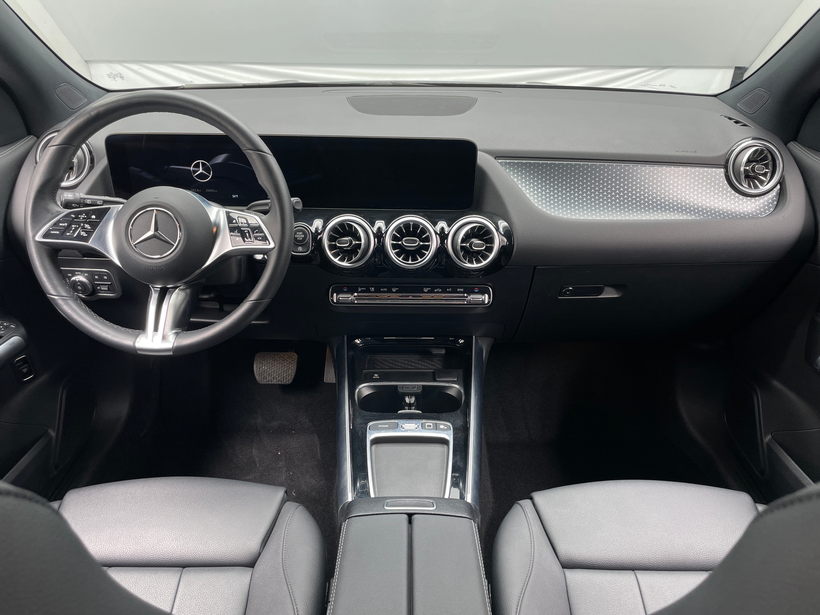 Thumbnail: 2025 Mercedes-Benz GLA - 2