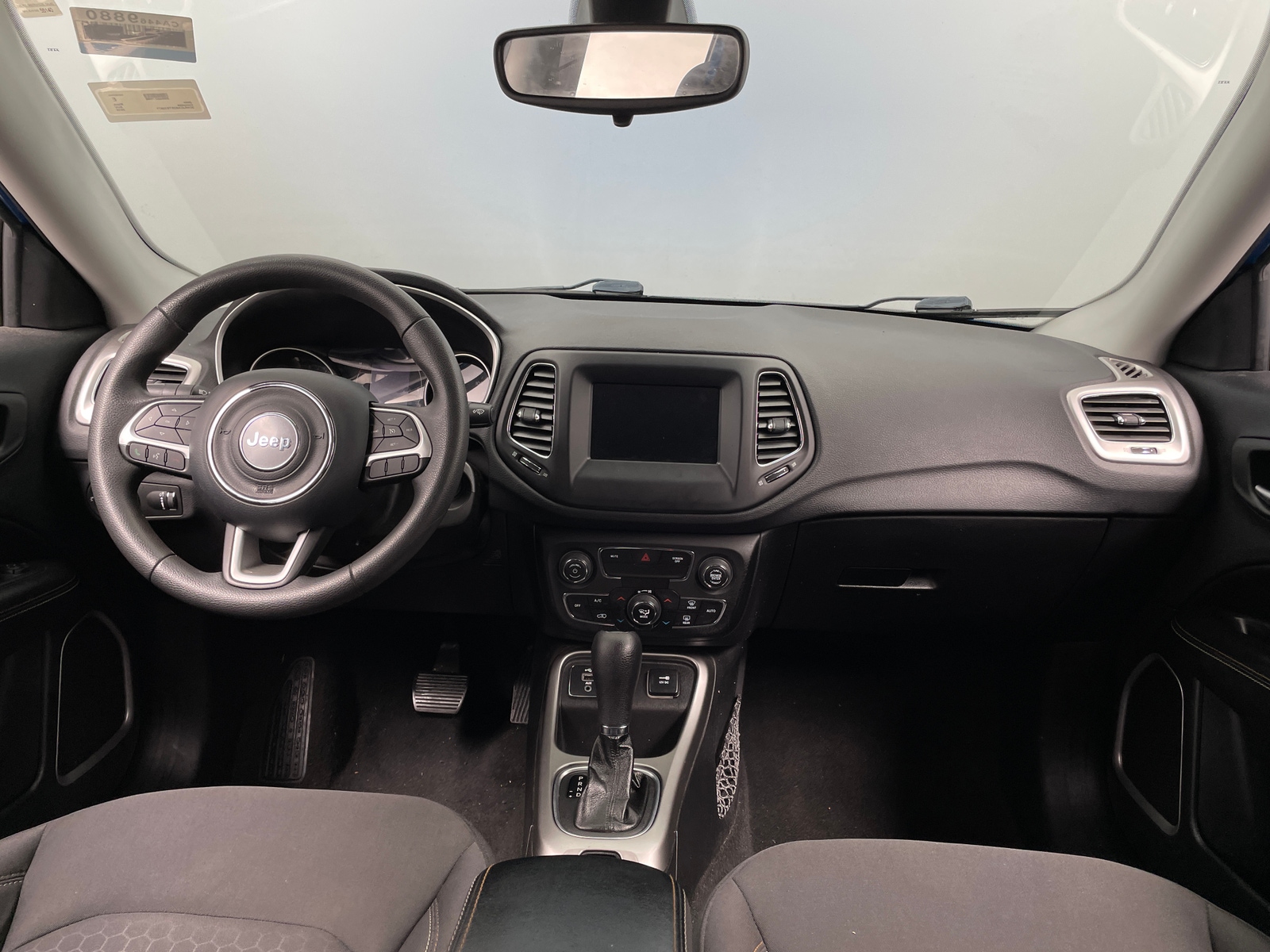 Thumbnail: 2019 Jeep Compass - 3