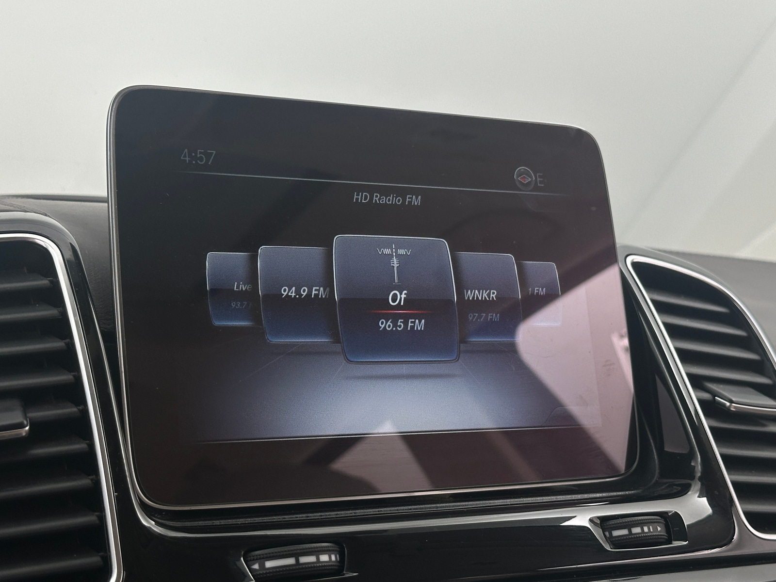 Thumbnail: 2019 Mercedes-Benz GLS - 3