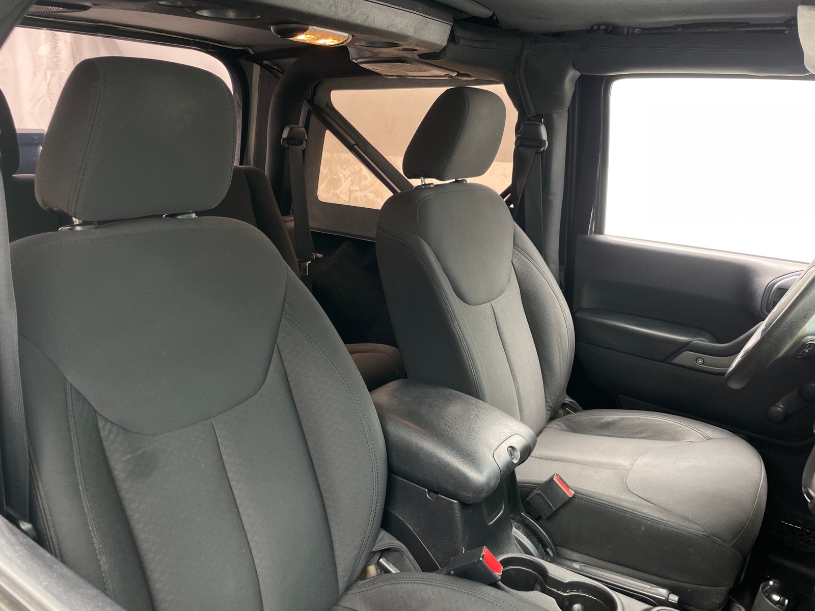 Thumbnail: 2015 Jeep Wrangler - 2