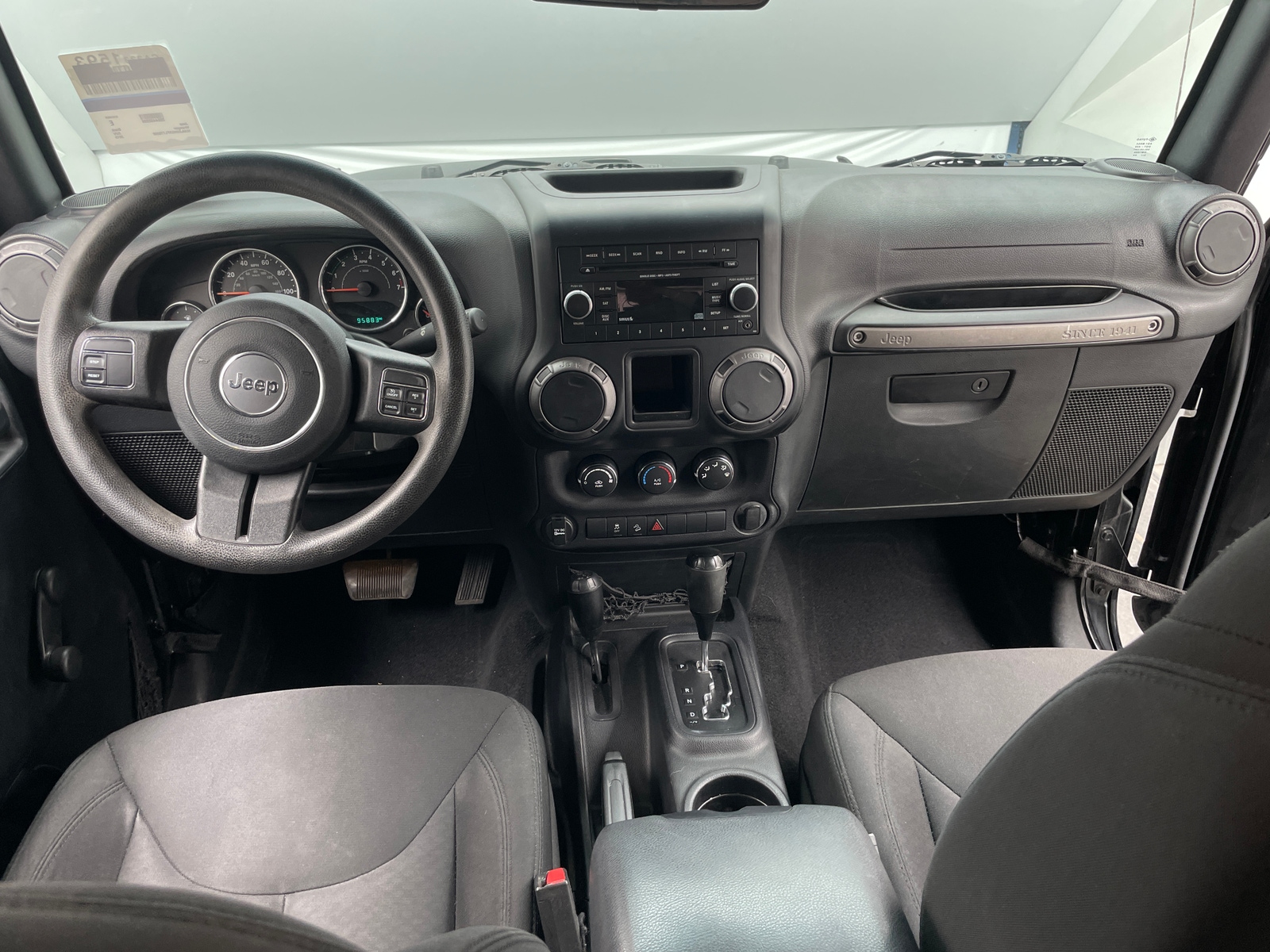 Thumbnail: 2015 Jeep Wrangler - 3