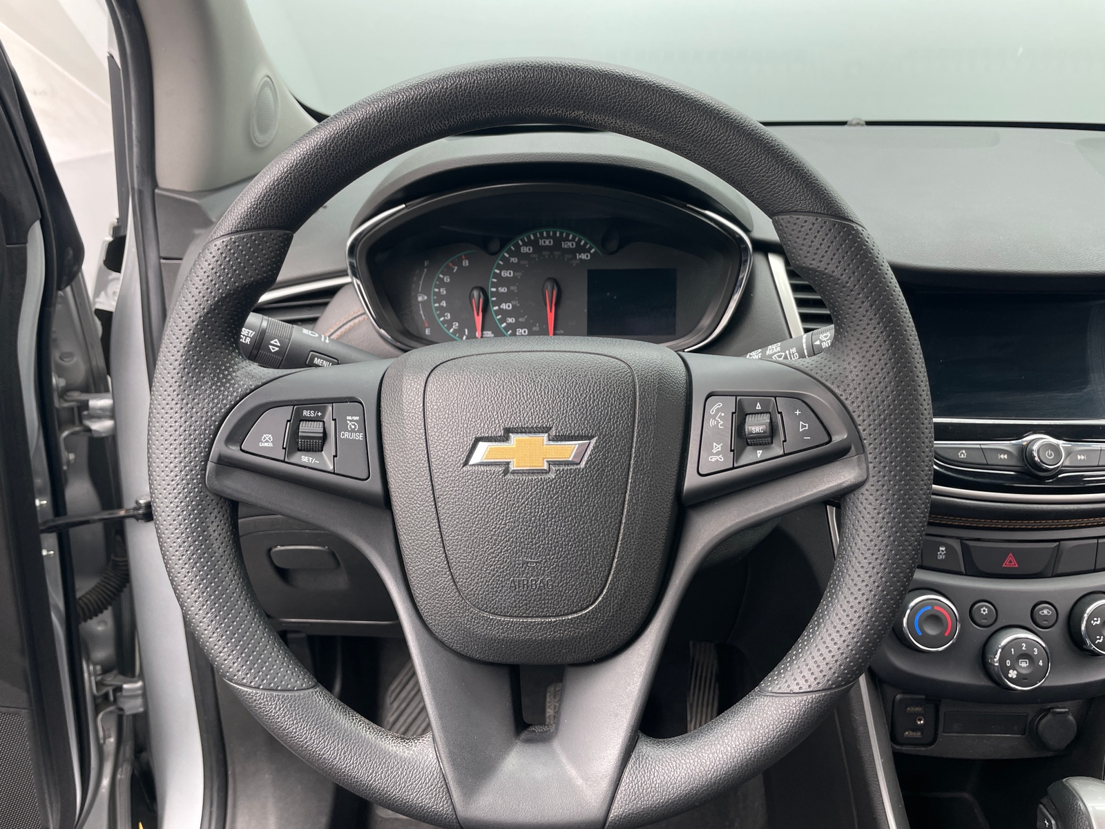 Thumbnail: 2018 Chevrolet Trax - 5