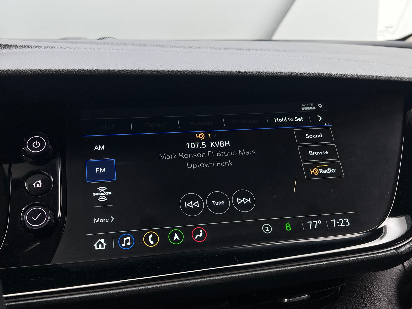 Thumbnail: 2022 Buick Envision - 4
