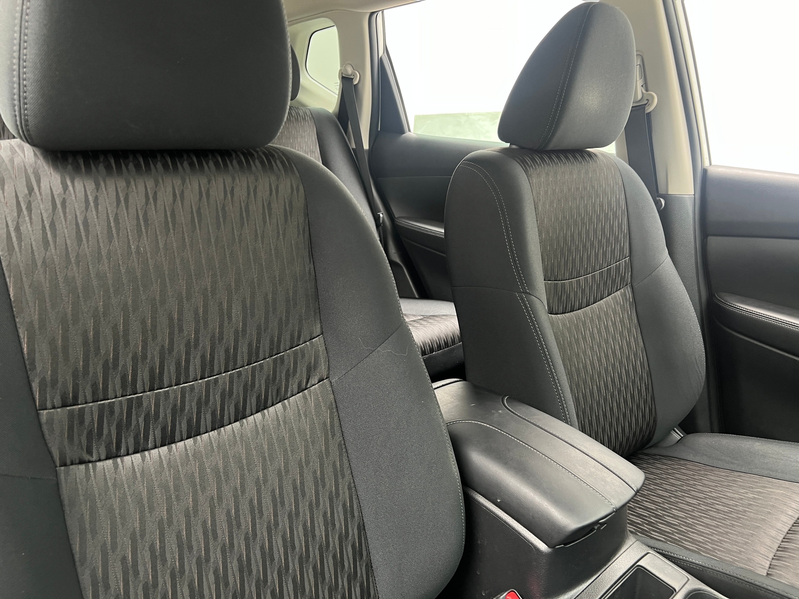 Thumbnail: 2018 Nissan Rogue - 2