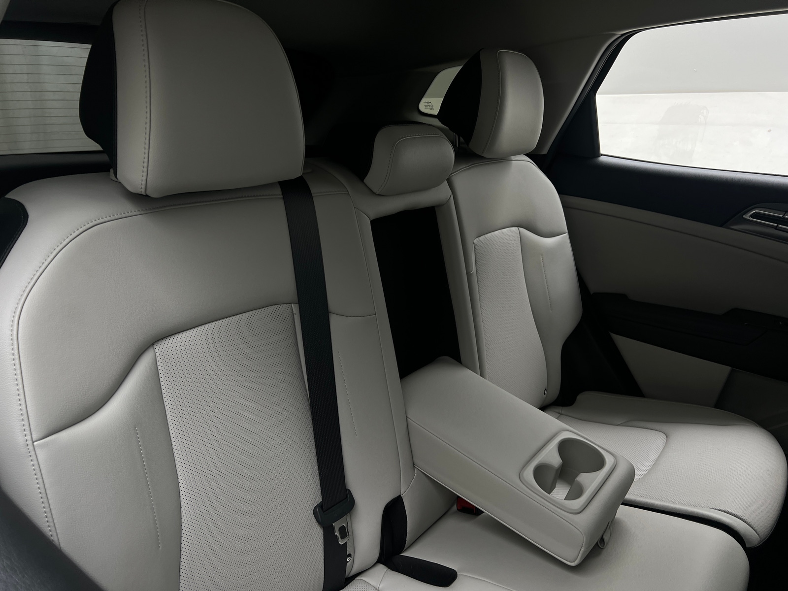 Thumbnail: 2023 Kia Sportage - 5