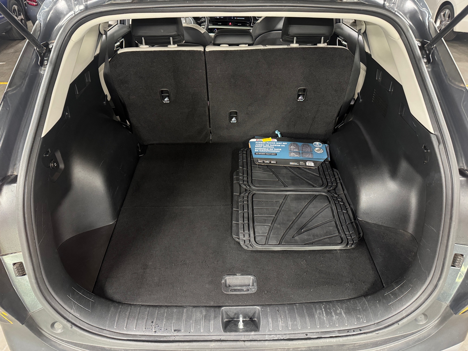 Thumbnail: 2023 Kia Sportage - 6