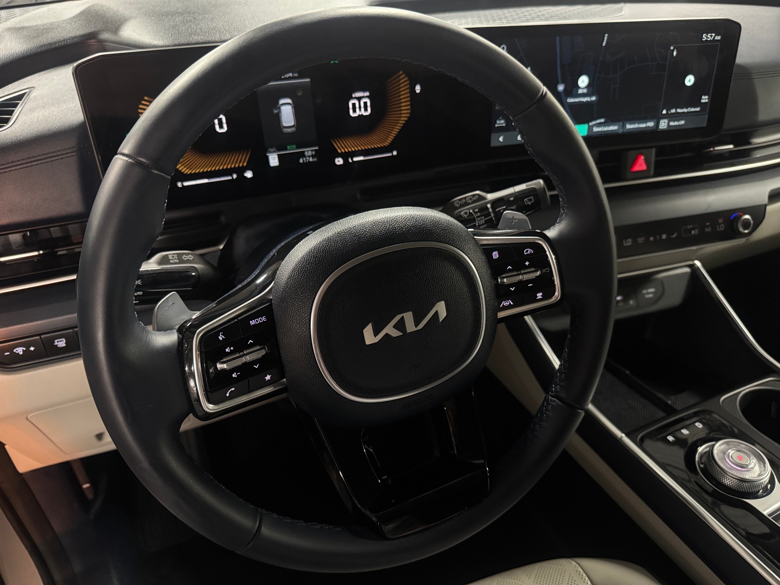 Thumbnail: 2025 Kia Carnival - 4