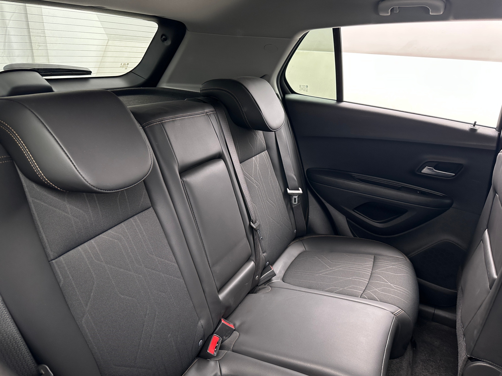 Thumbnail: 2022 Chevrolet Trax - 6