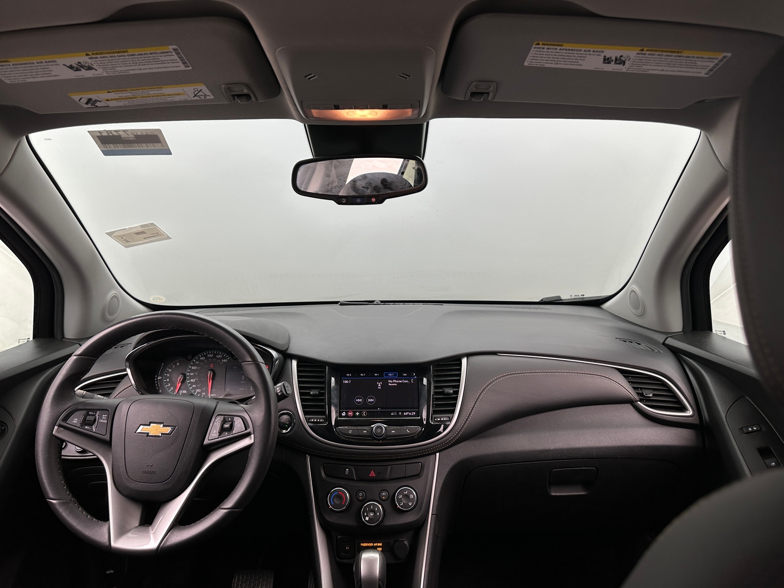 Thumbnail: 2022 Chevrolet Trax - 3