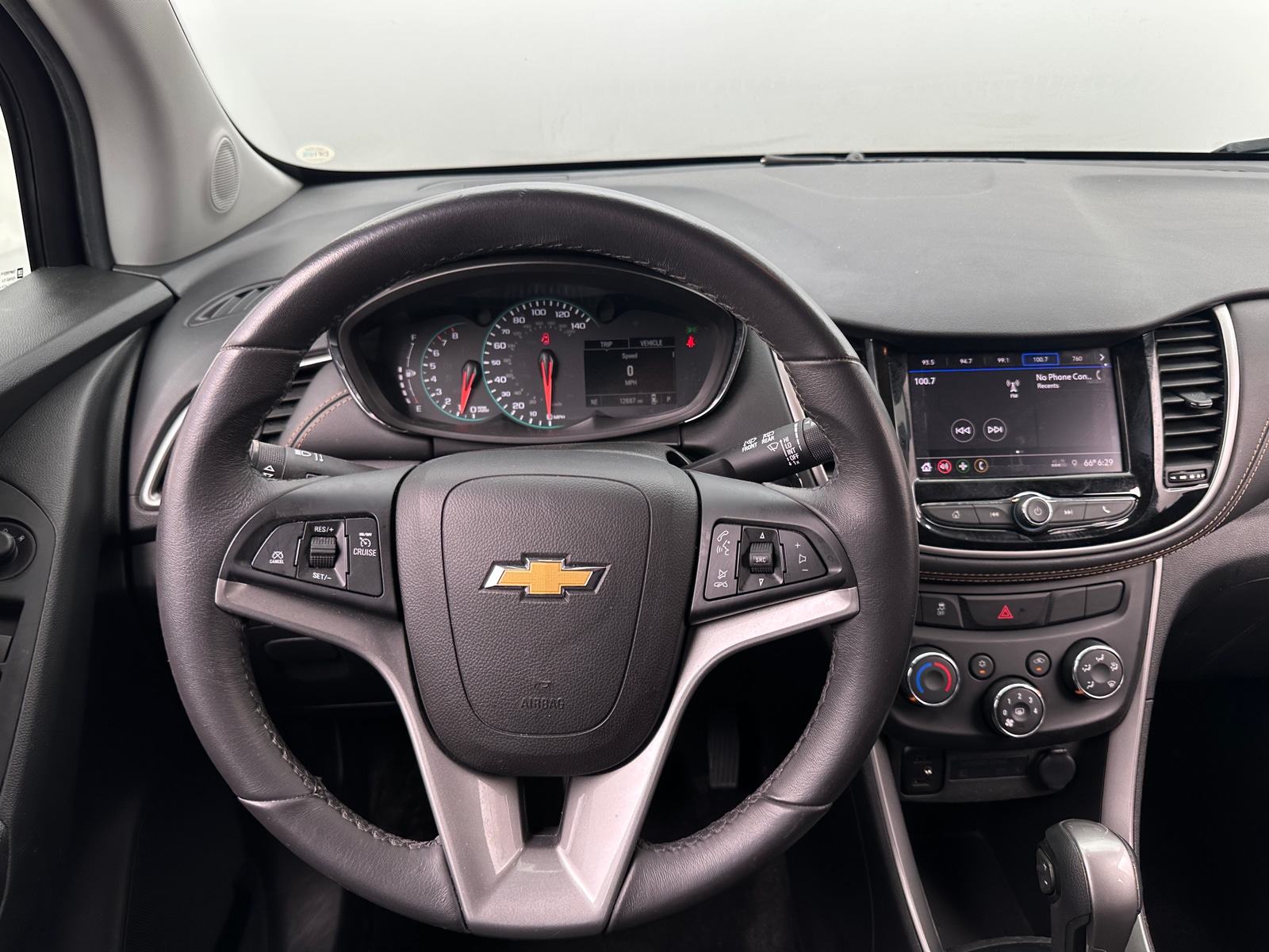 Thumbnail: 2022 Chevrolet Trax - 5