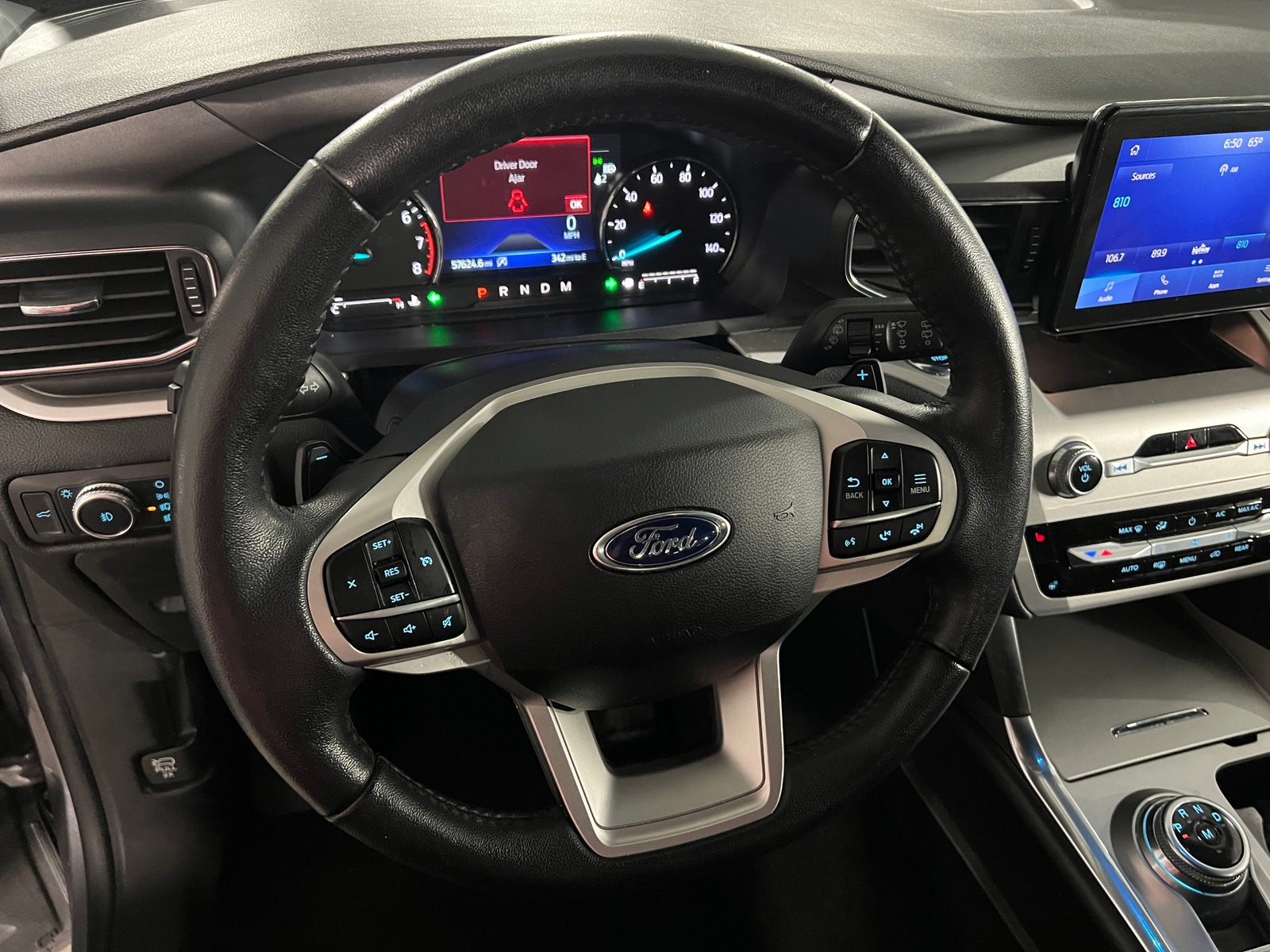 Thumbnail: 2021 Ford Explorer - 5