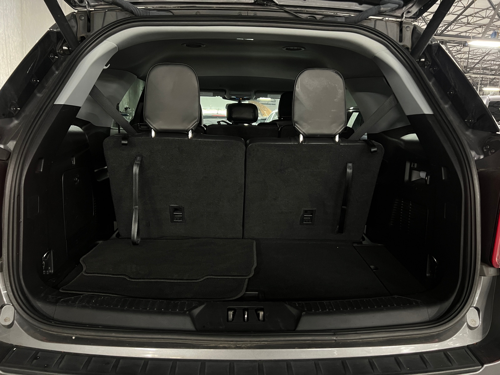 Thumbnail: 2021 Ford Explorer - 7