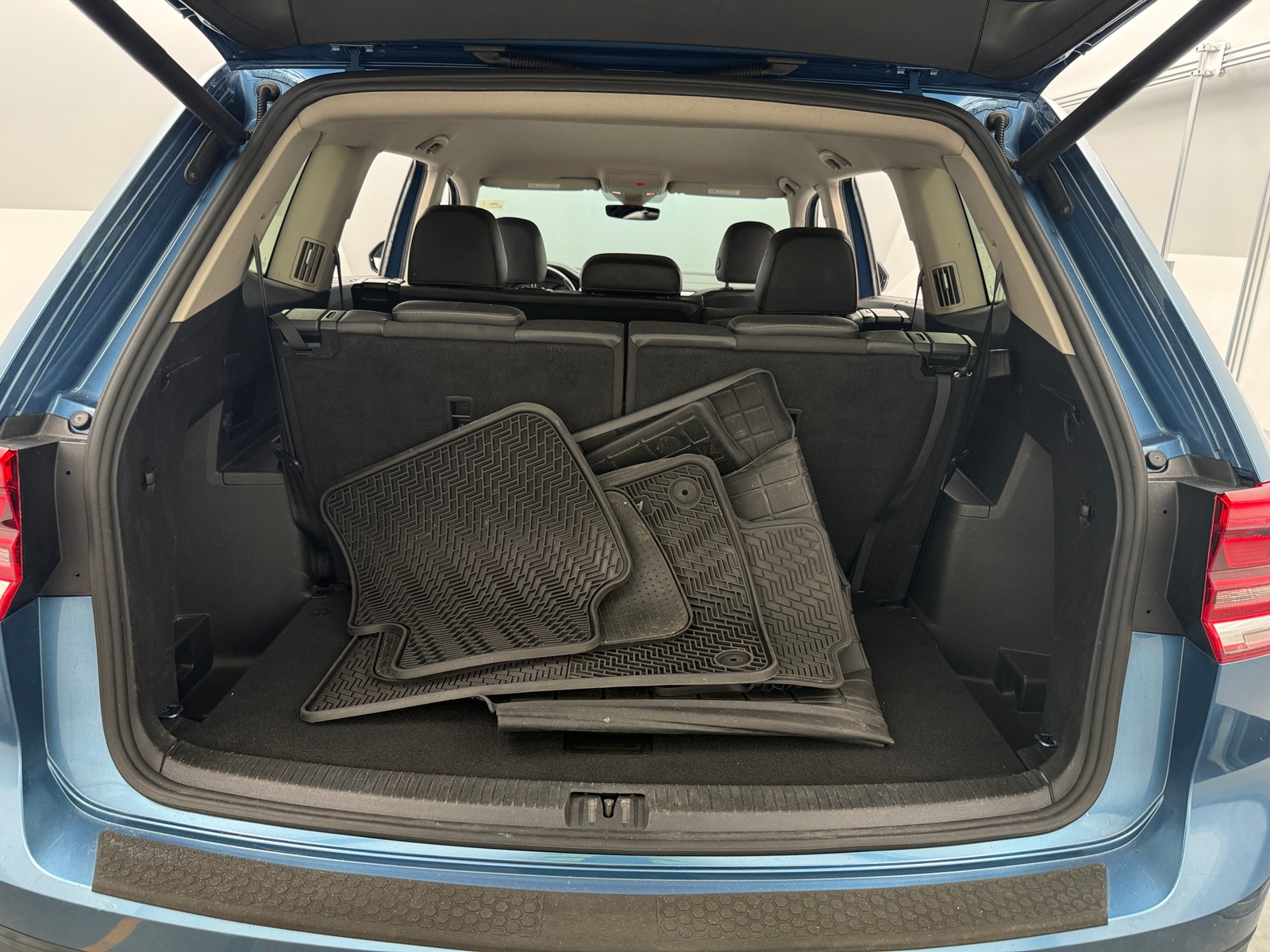 Thumbnail: 2019 Volkswagen Atlas - 6