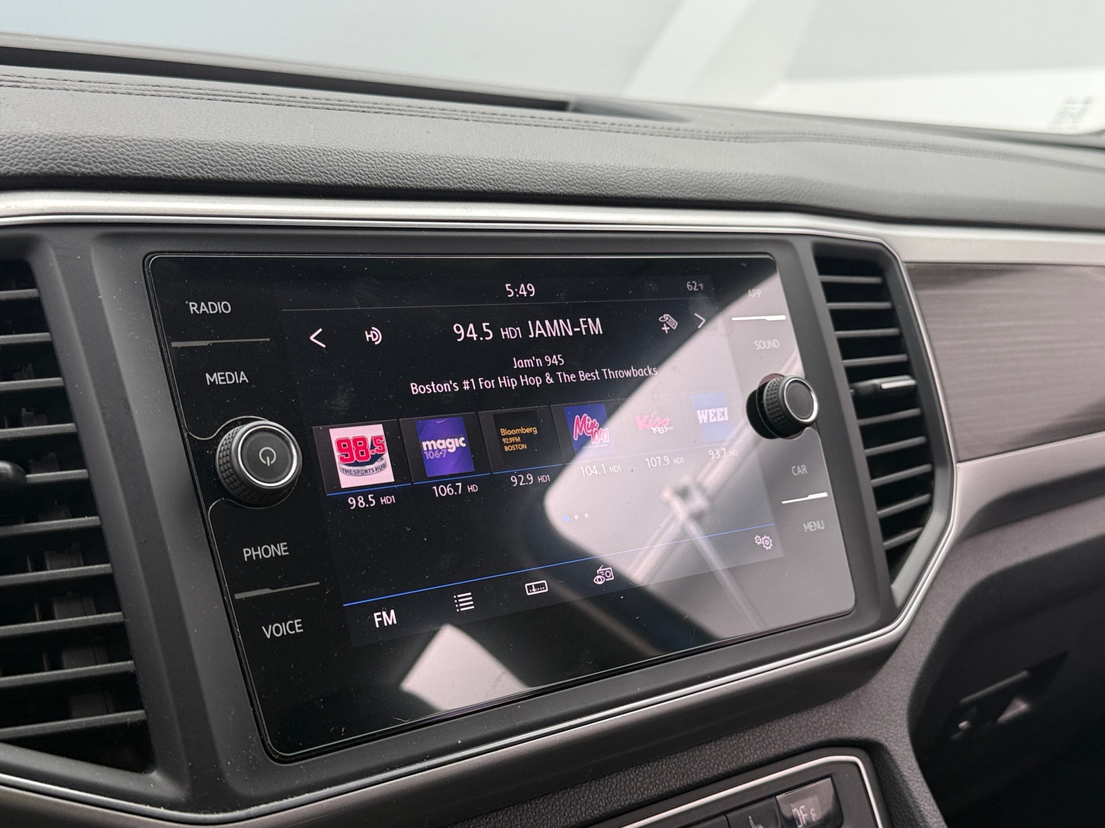 Thumbnail: 2019 Volkswagen Atlas - 3