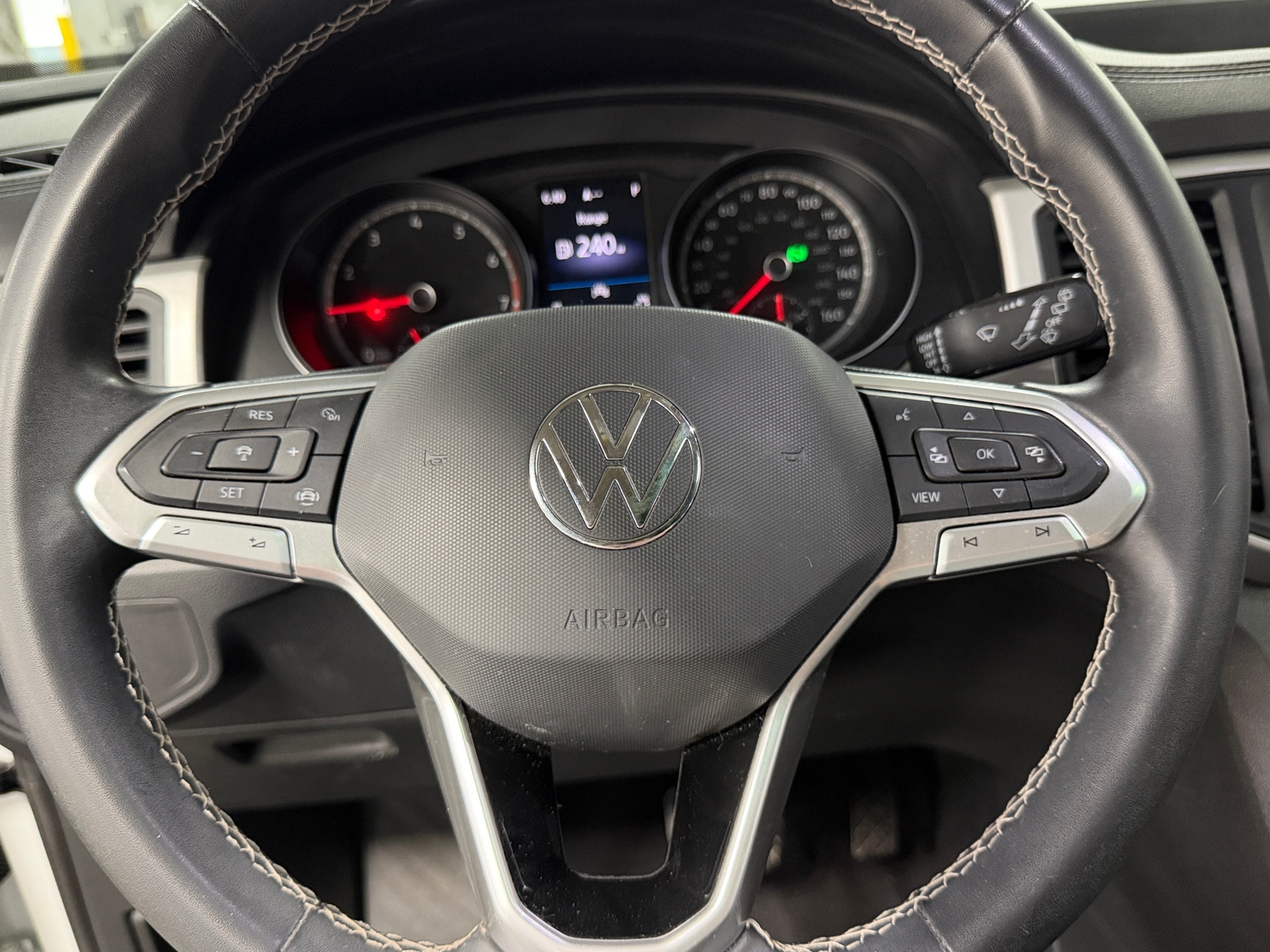 Thumbnail: 2021 Volkswagen Atlas - 4