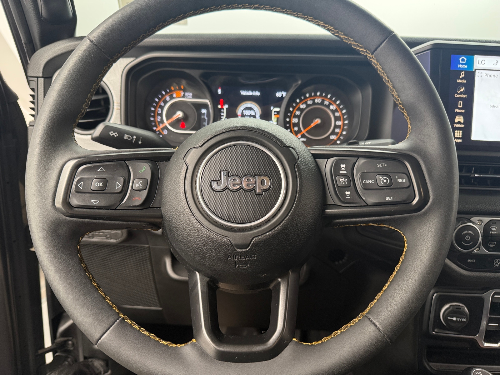 Thumbnail: 2024 Jeep Wrangler - 5