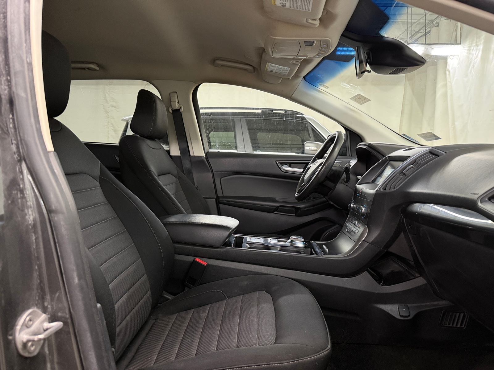 Thumbnail: 2020 Ford Edge - 2