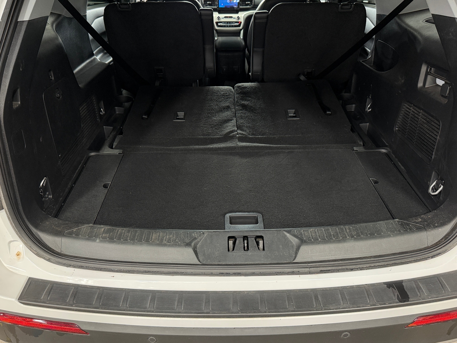 Thumbnail: 2023 Ford Explorer - 7