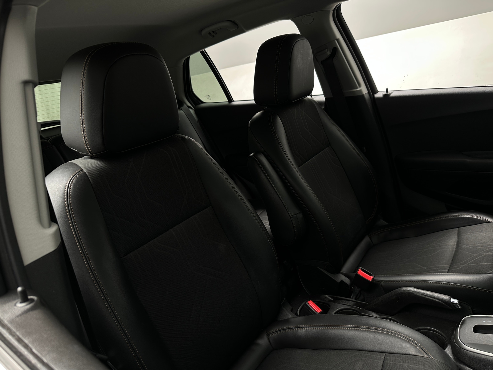 Thumbnail: 2017 Chevrolet Trax - 2