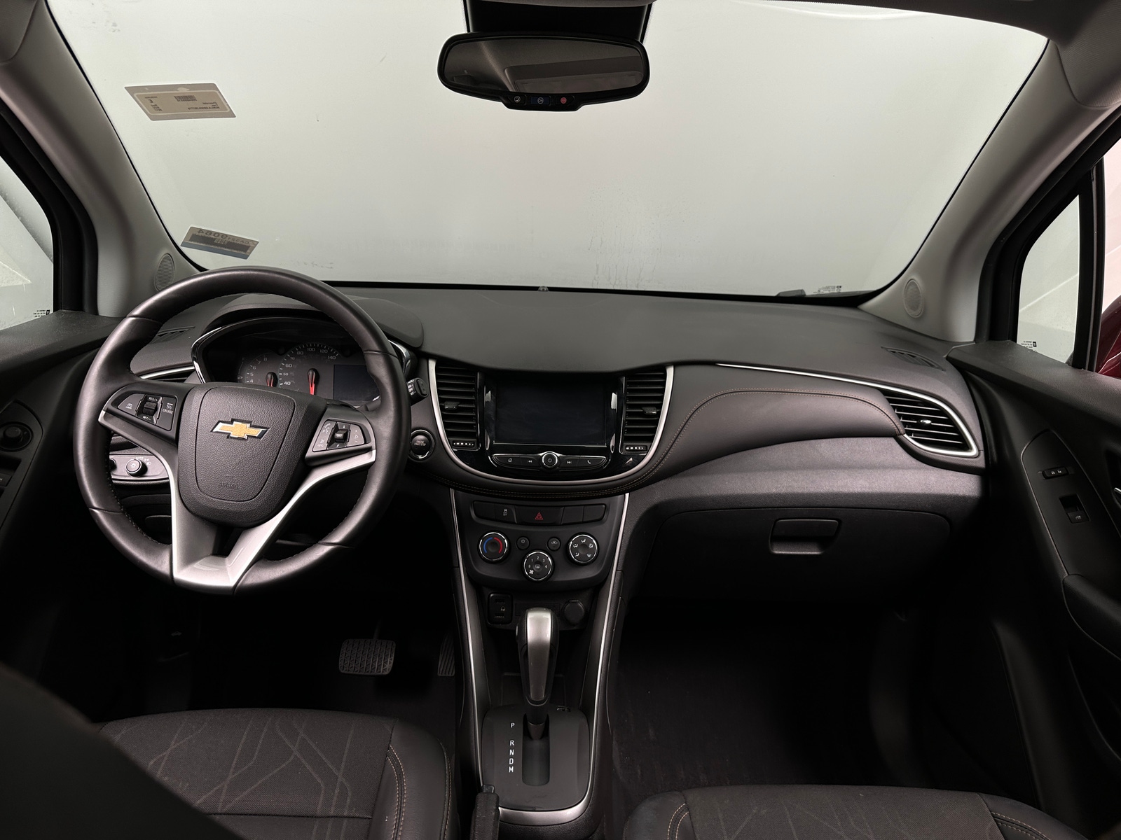 Thumbnail: 2017 Chevrolet Trax - 3