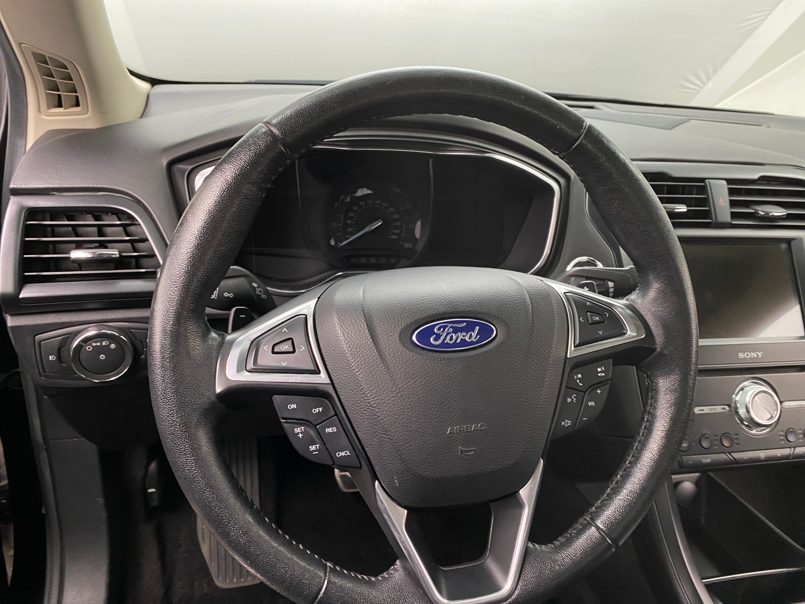 Thumbnail: 2017 Ford Fusion - 4