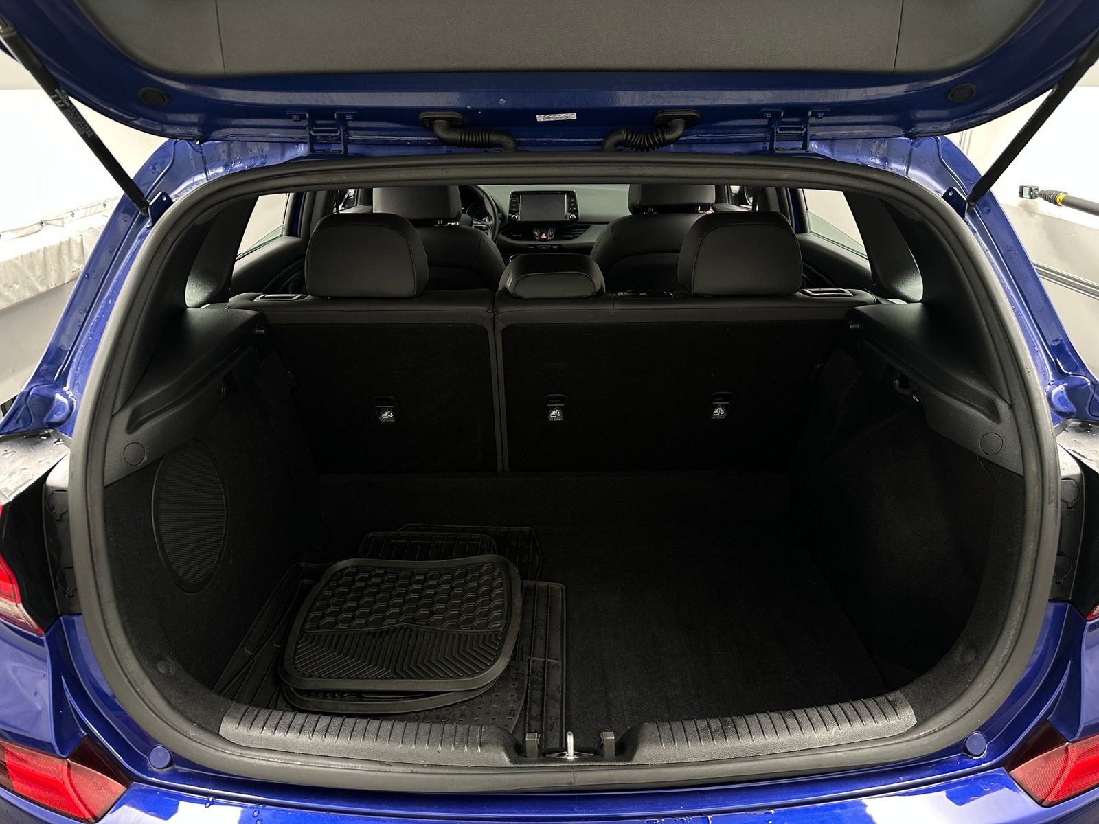 Thumbnail: 2019 Hyundai Elantra - 6