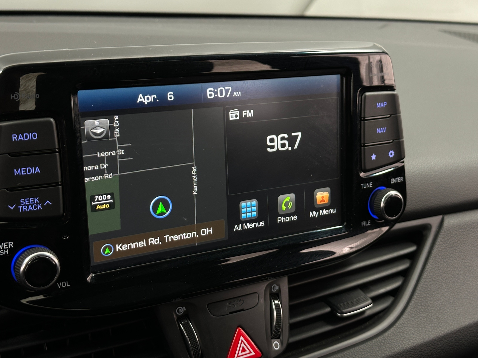 Thumbnail: 2019 Hyundai Elantra - 3