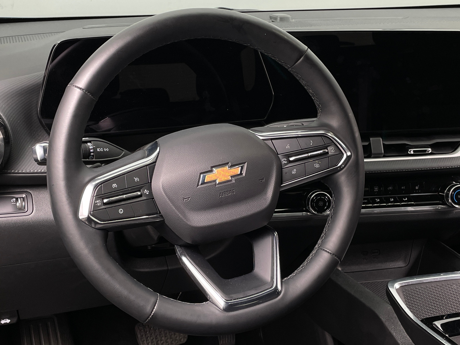 Thumbnail: 2025 Chevrolet Equinox - 5