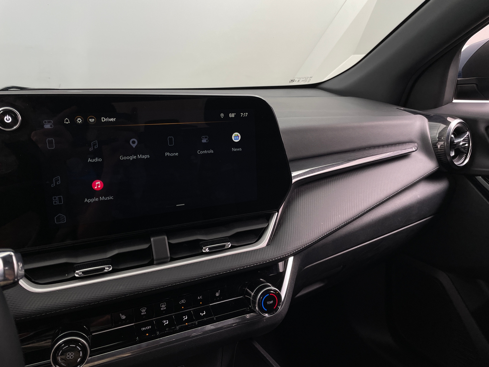 Thumbnail: 2025 Chevrolet Equinox - 4