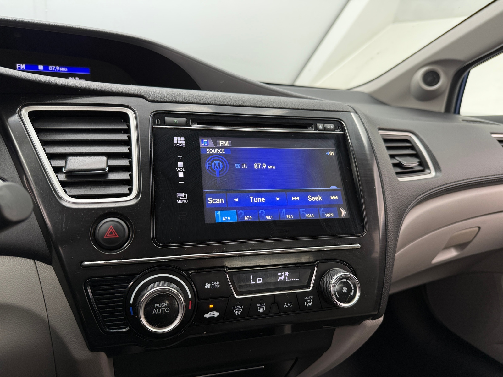 Thumbnail: 2015 Honda Civic - 4