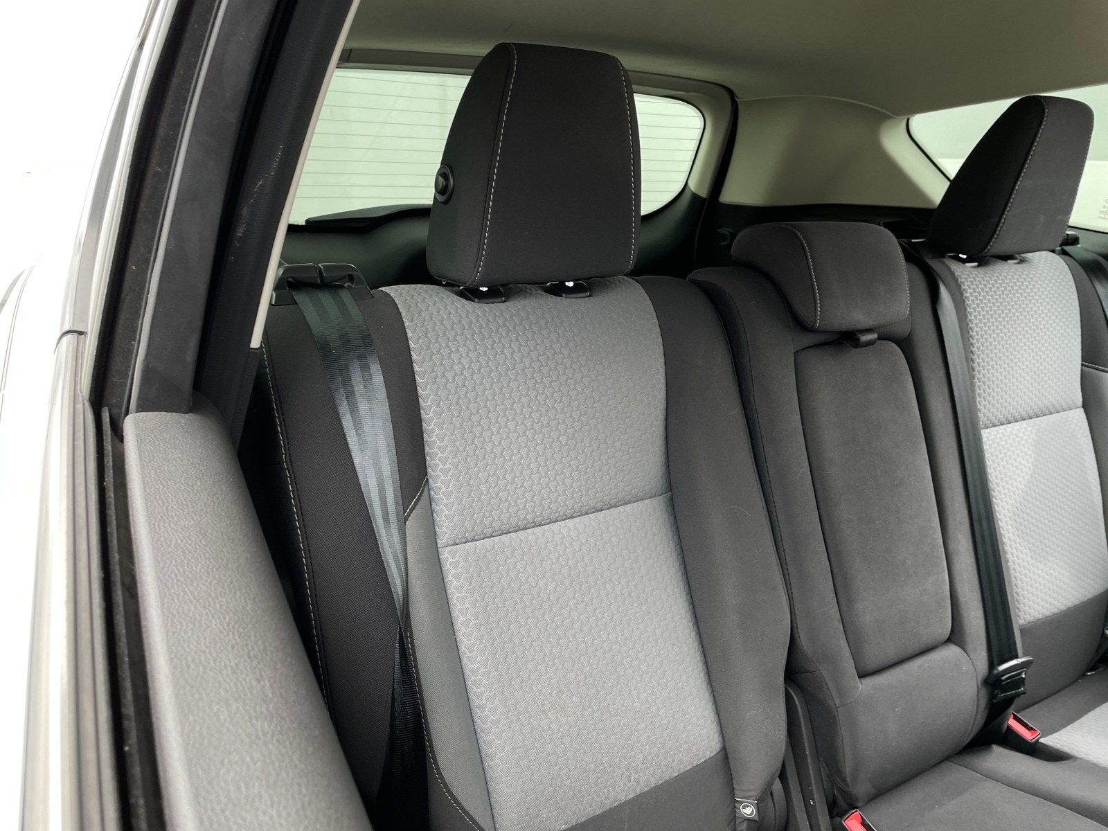 Thumbnail: 2017 Ford Escape - 6