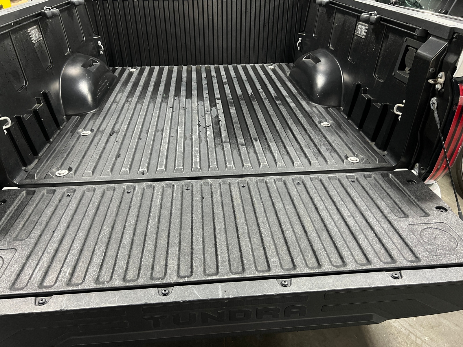 Thumbnail: 2022 Toyota Tundra - 6