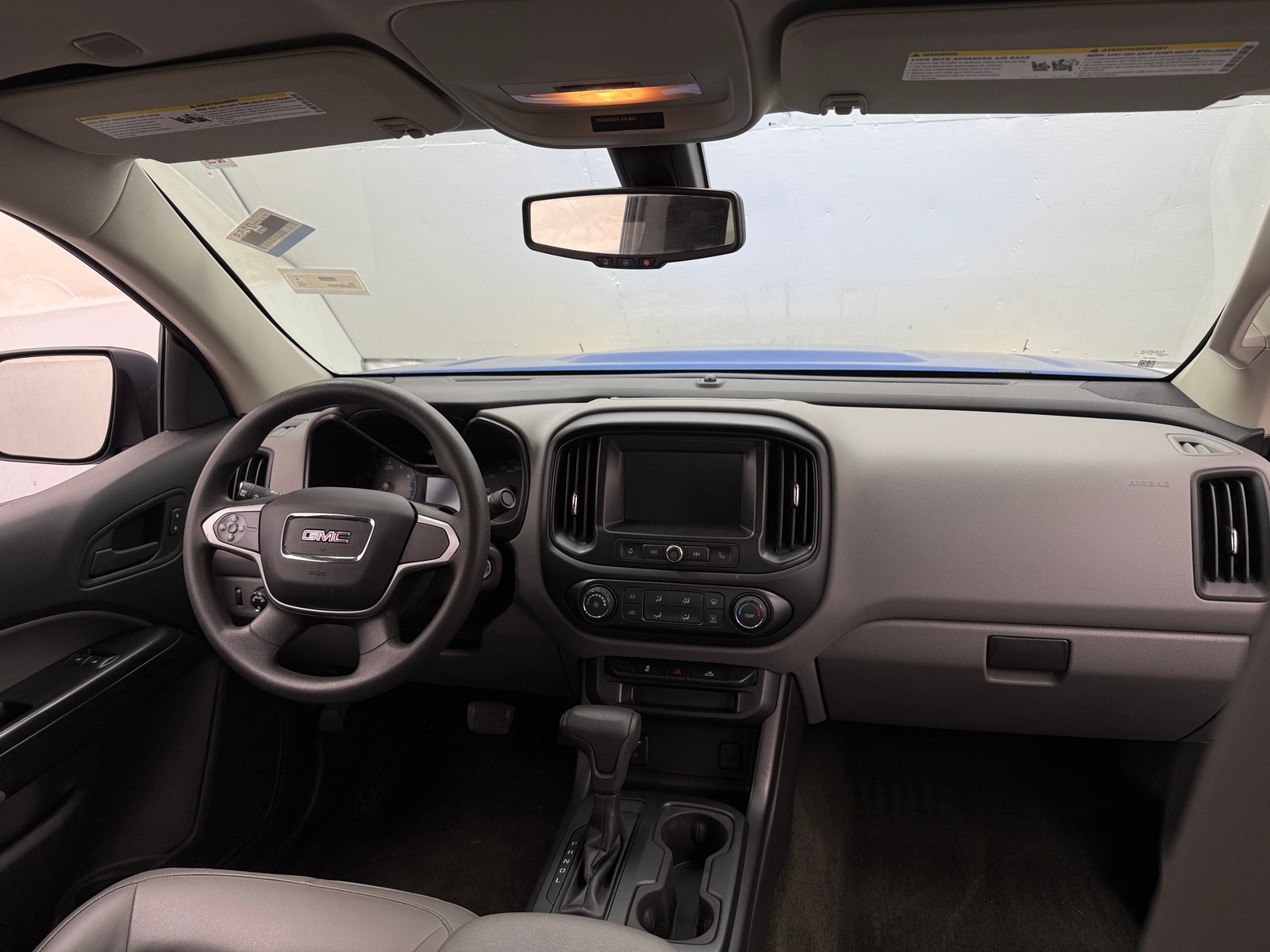 Thumbnail: 2018 GMC Canyon - 3