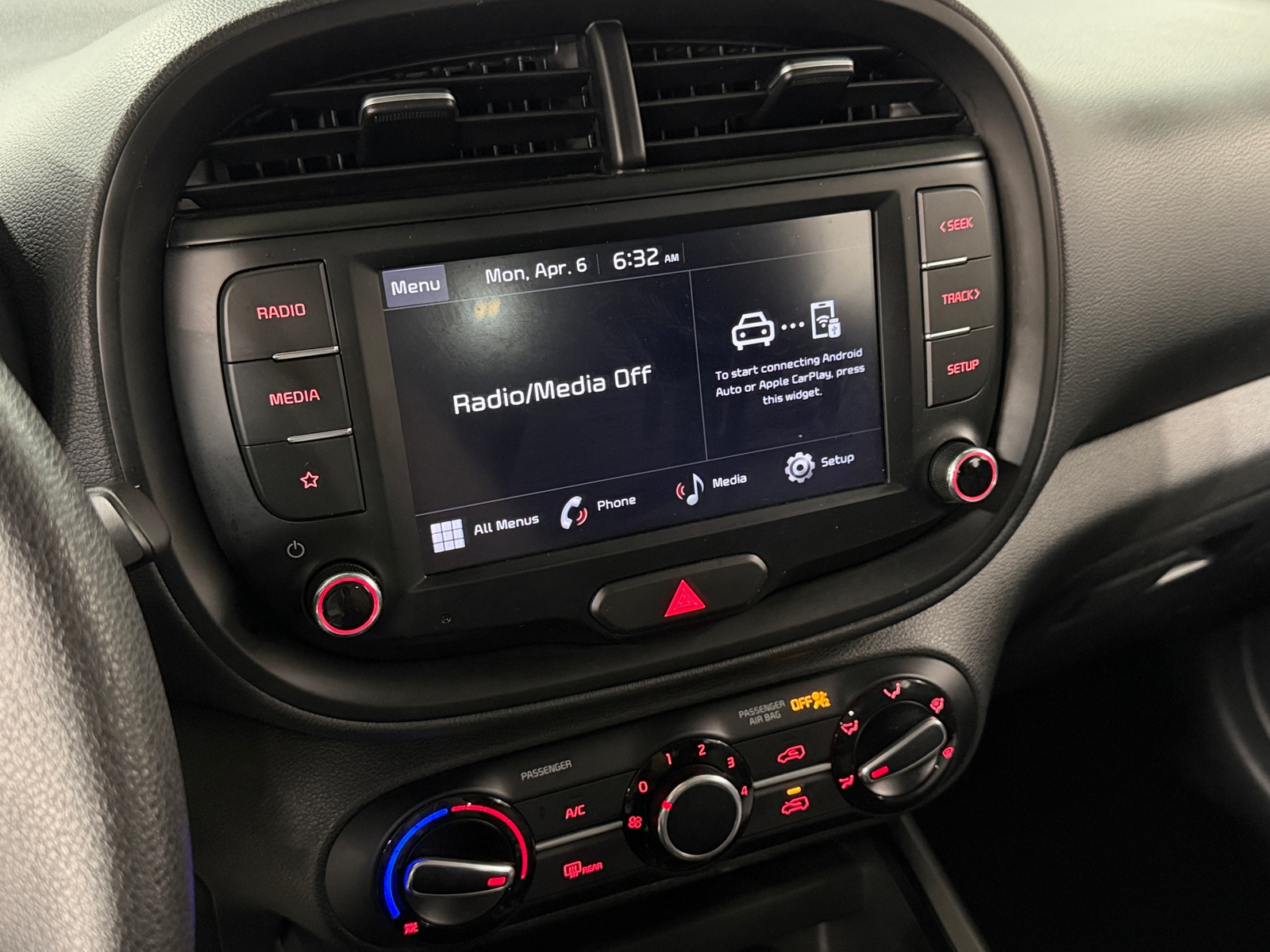 Thumbnail: 2022 Kia Soul - 4