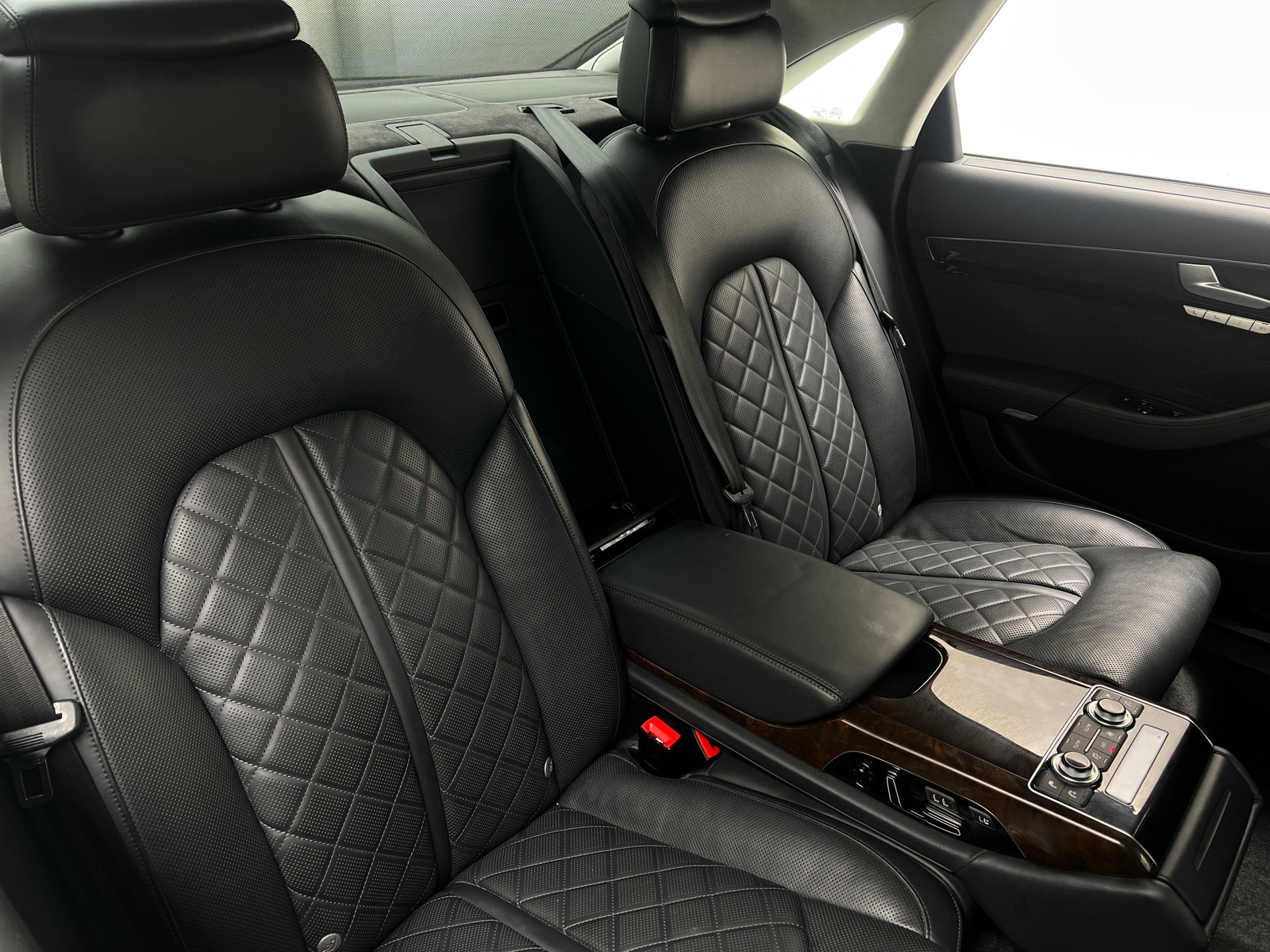 Thumbnail: 2017 Audi A8 - 5