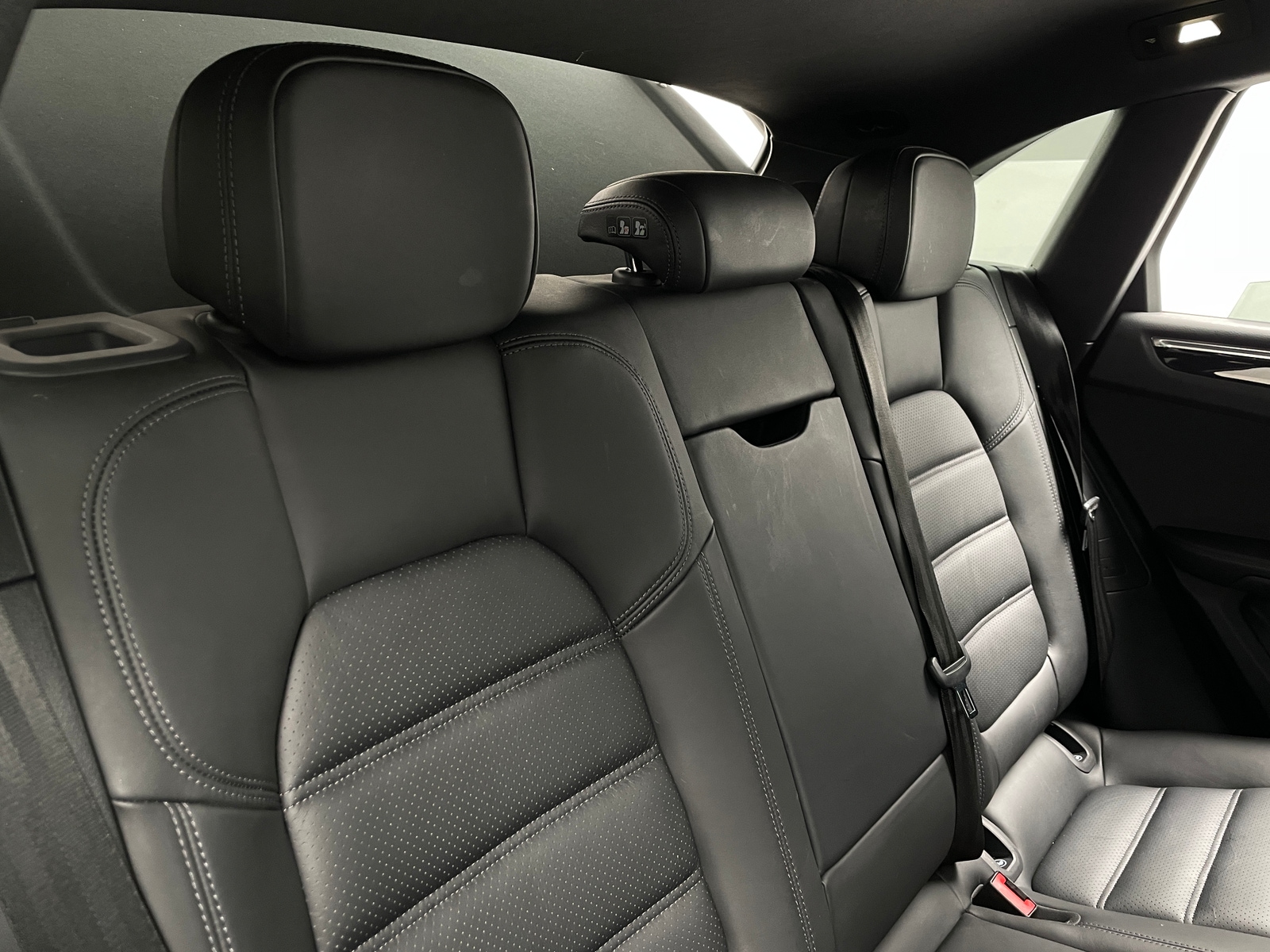 Thumbnail: 2019 Porsche Macan - 5