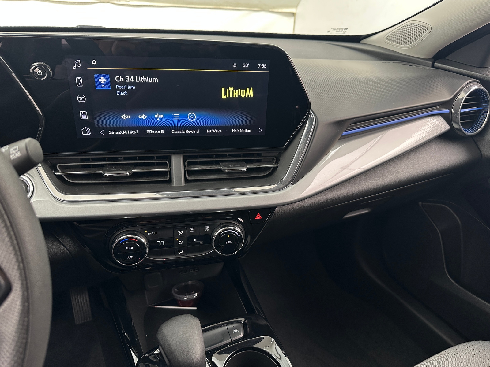 Thumbnail: 2025 Chevrolet Trax - 4